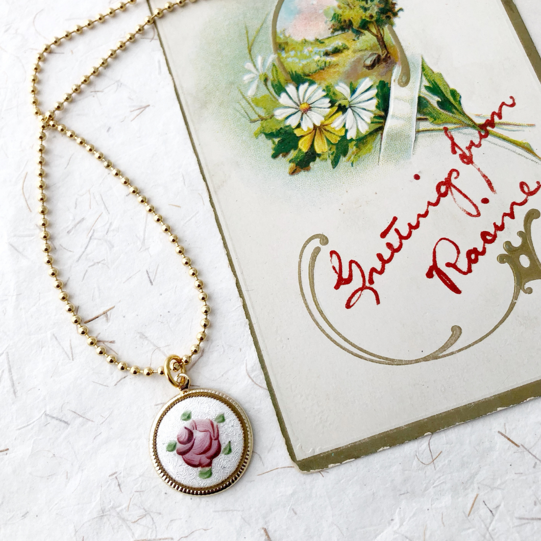Vintage rose pendant